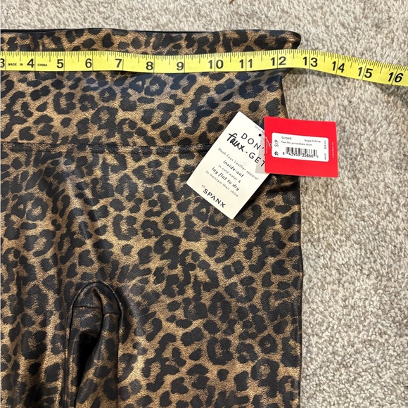 SPANX Leopard Shine Faux Leather Bike Shorts NWT - Picture 4 of 6